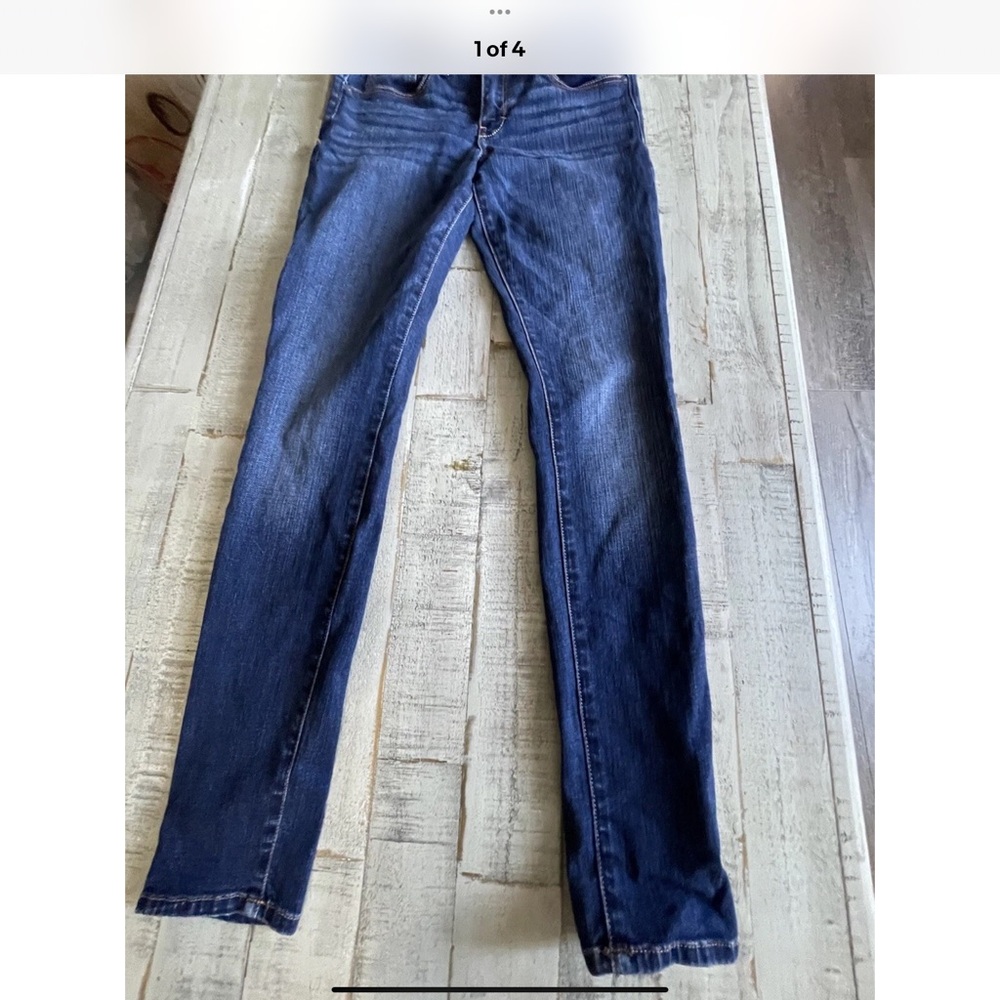 Woman’s Abercrombie & Fitch Super Skinny Jeans Size 26/29 Excellent Condition